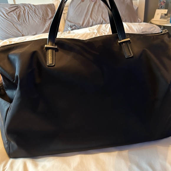 Kate spade weekender bag -EUC - Picture 9 of 13